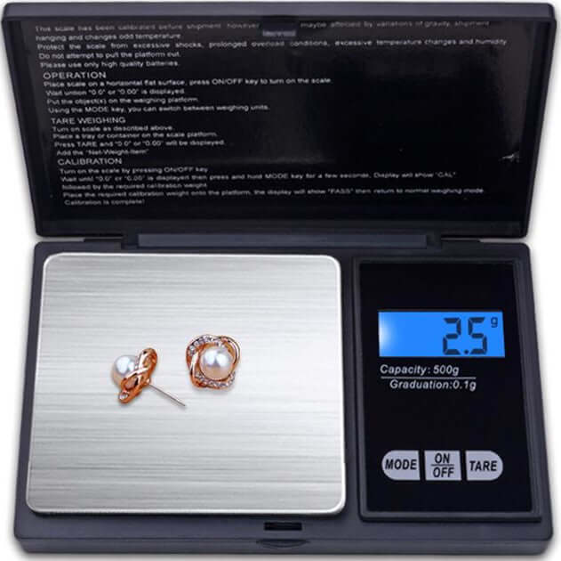 100g / 0.01g LCD Digital Pocket Scale Top View With Jewellery 