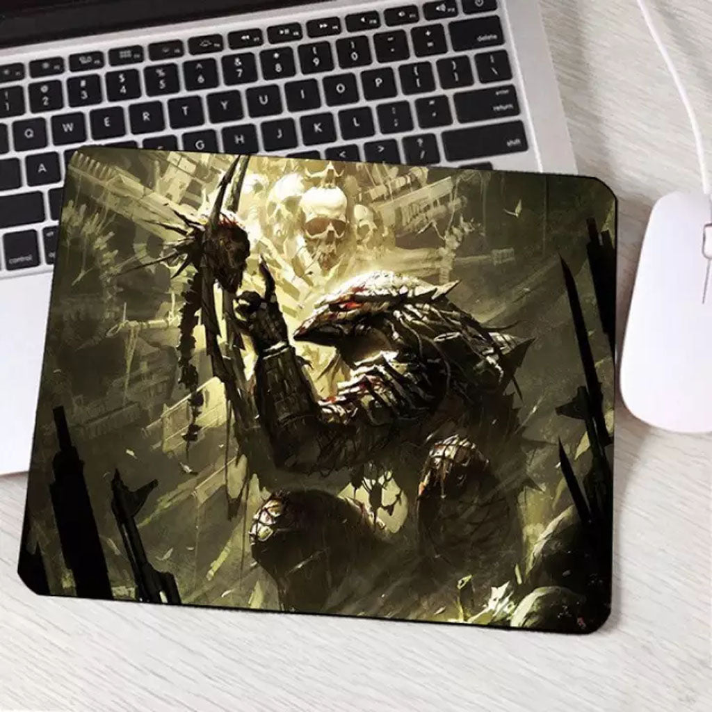 Alien vs Predator Mouse Pad depicting Predator collecting a trophy.
