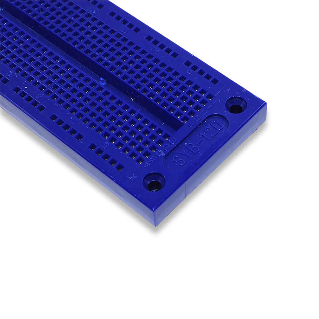 700 Points Breadboard Blue Close Up